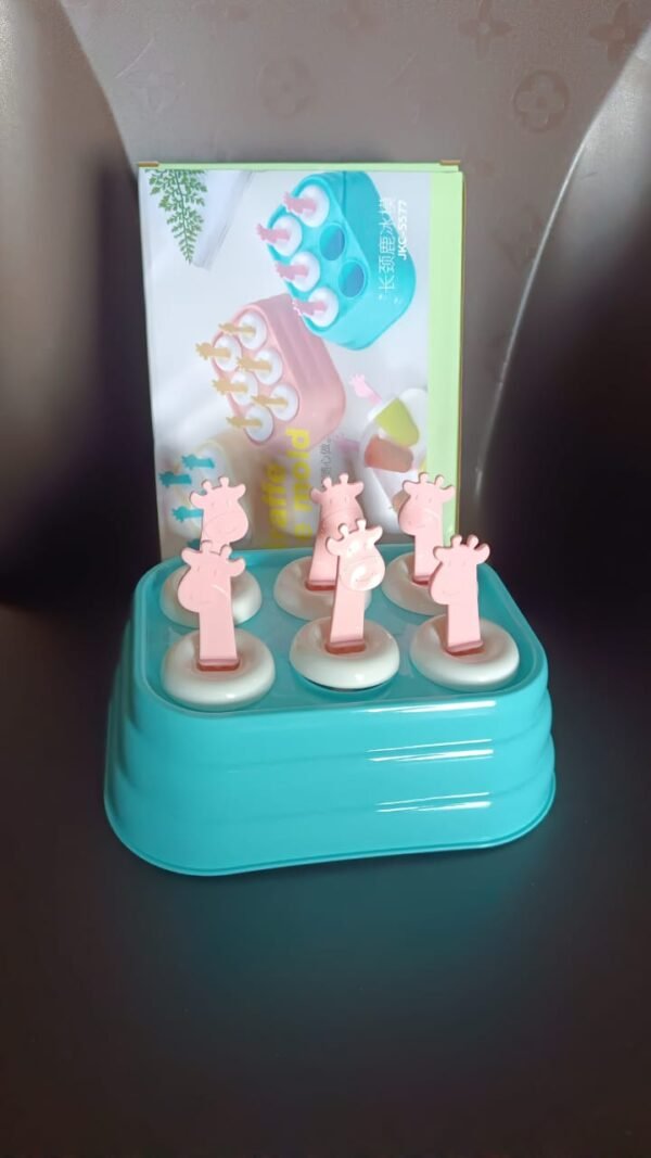 6 Cavity Popsicle Molds Plastic Giraffe shape Ice Moulds (1 Pc) - Image 3